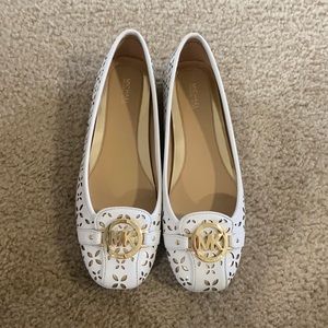Size 10 MK flats. Never worn
